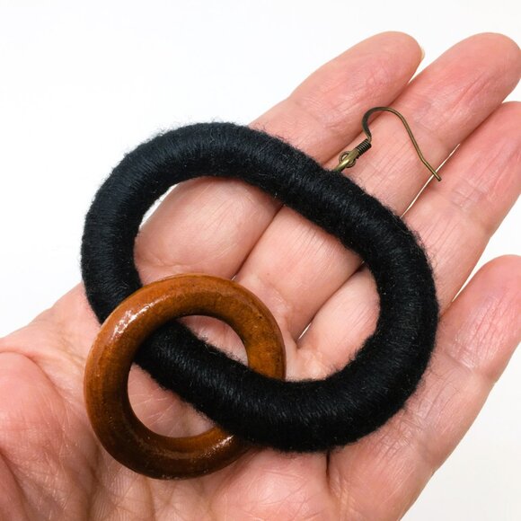 Handmade Oval Black Acrylic Wrapped Chunky Wood Dangle Chain Earrings - Picture 6 of 13